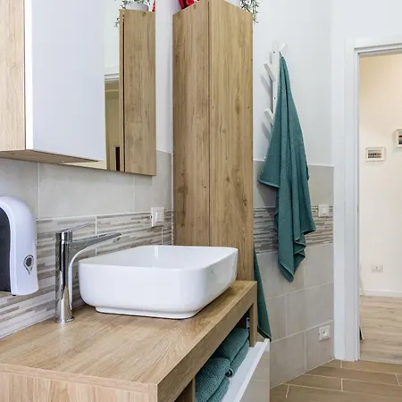 Bike Station - - Free Wifi *