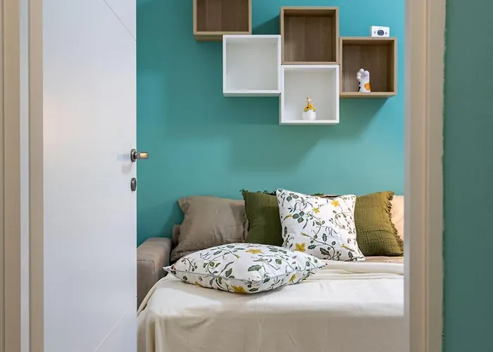 Bike Station - - Free Wifi *